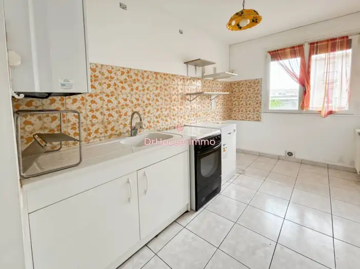 Appartement 3 pièces de 55 m² - Sète (34200)