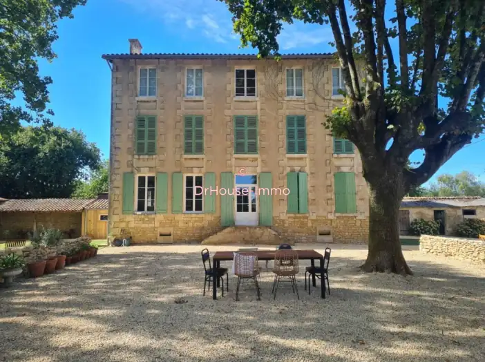 Image des la section Servies