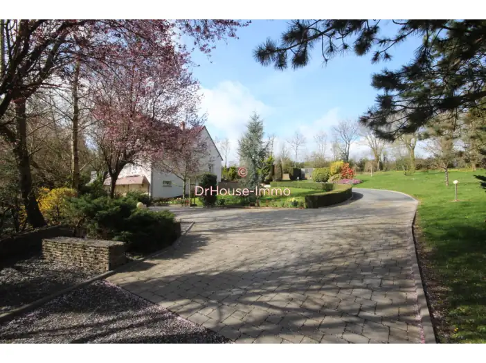 Maison 8 pièces de 232 m² - Villers-Bocage (14310)