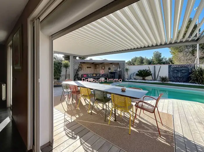 Maison 4 pièces de 104 m² - Vitrolles (13127)