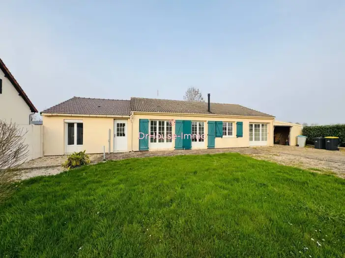 Maison 6 pièces de 140 m² - Saint-Martin-en-Campagne (76370)