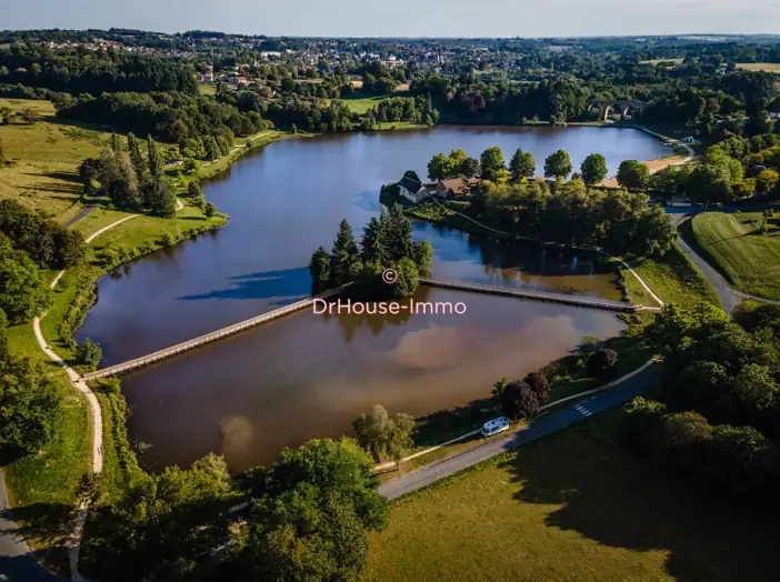 Terrain de 17 825 m² - Saint-Yrieix-la-Perche (87500)