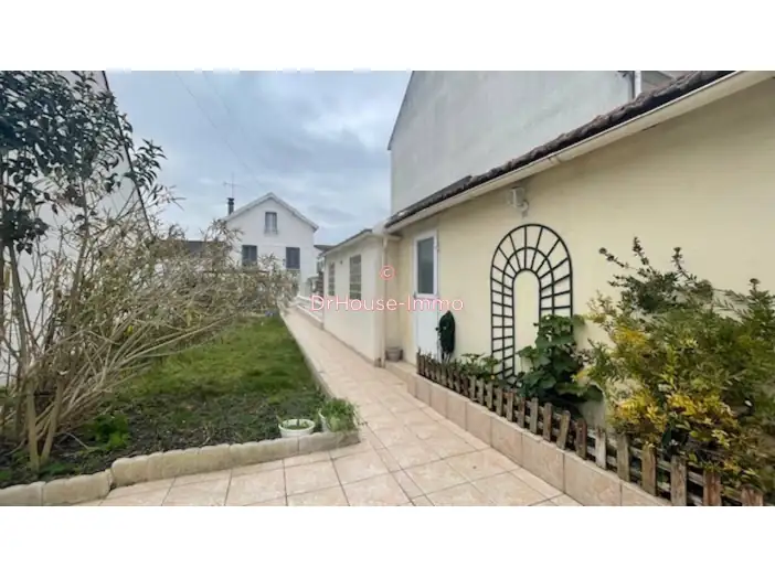 Maison 6 pièces de 110 m² - Bondy (93140)