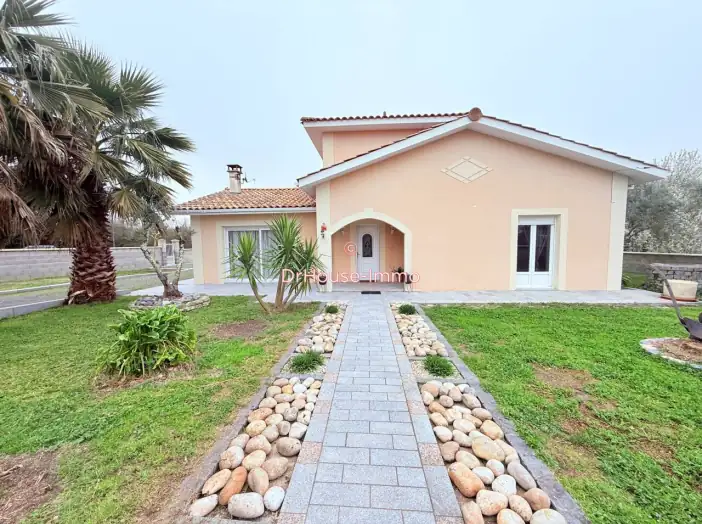 Maison 5 pièces de 120 m² - Pauillac (33250)