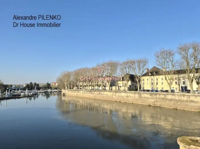 Appartement 5 pièces de 123 m² - Chalon-sur-Saône (71100)