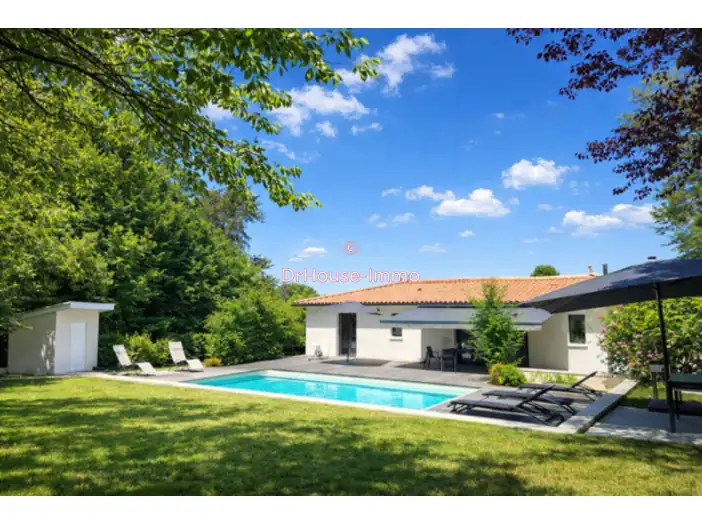 Maison 5 pièces de 120 m² - Cénac (33360)