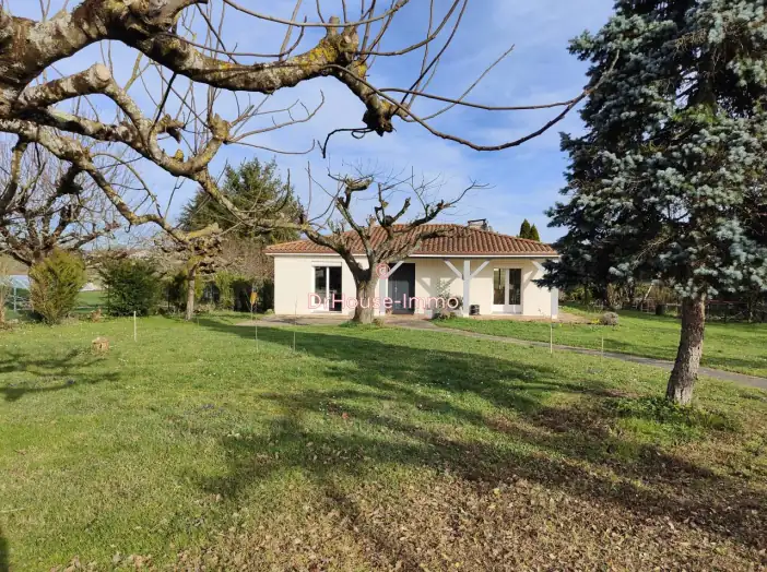 Maison 5 pièces de 131 m² - Fléac (16730)