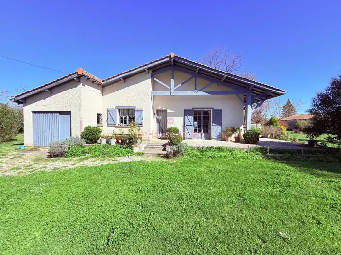 Maison 6 pièces de 109 m² - Saint-Laurent-Médoc (33112)