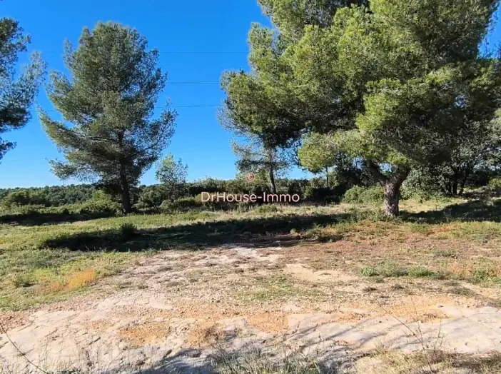 Maison 7 pièces de 145 m² - Rognac (13340)