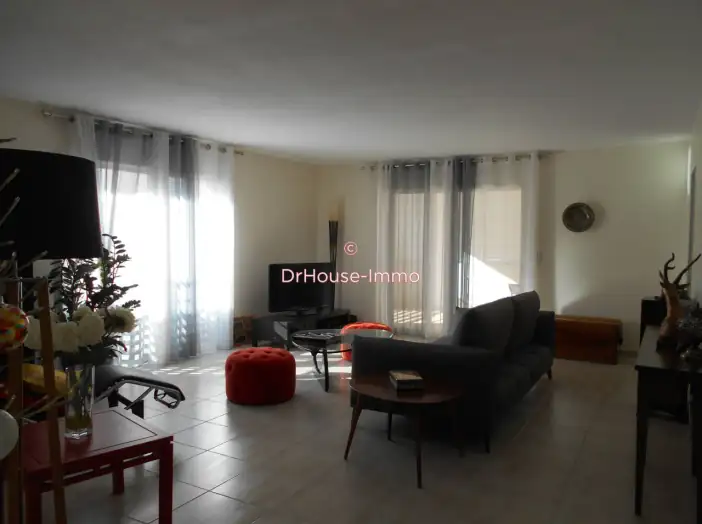 Image des la section Servies