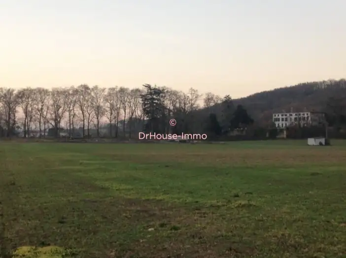 Maison 50 pièces de 3 000 m² - Foix (09000)