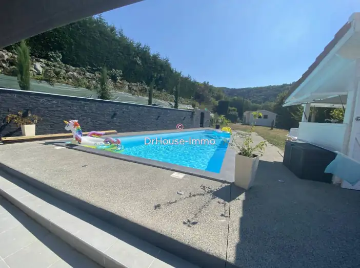 Maison 7 pièces de 168 m² - La Combe-de-Lancey (38190)