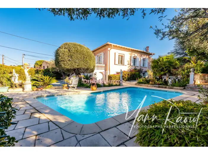 Image des la section Servies