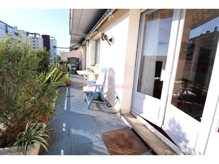 Image des la section Servies