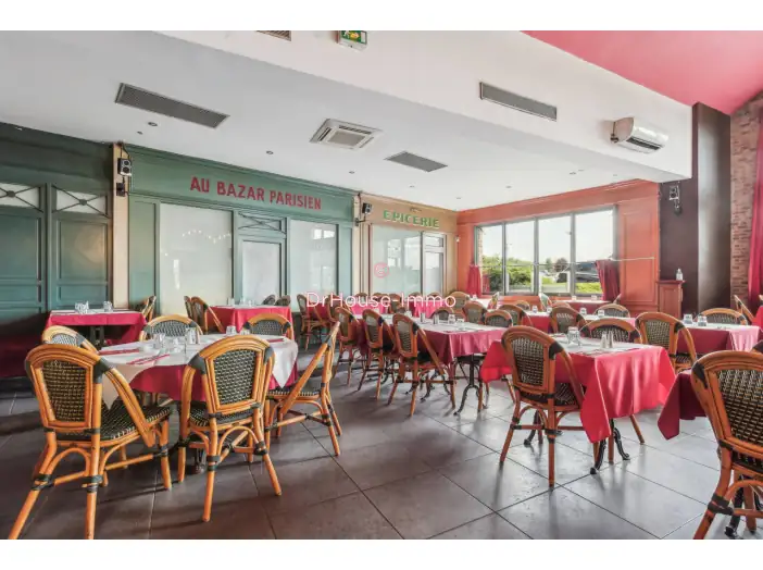 Commerce 3 pièces de 377 m² - Gonesse (95500)