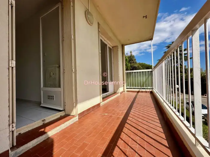 Image des la section Servies