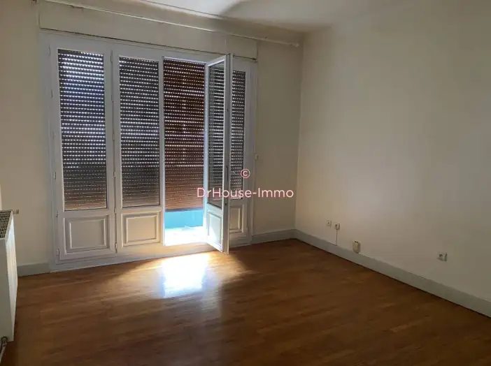 Image des la section Servies