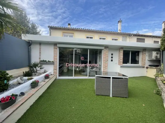 Image des la section Servies