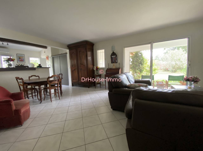 Maison de 320m² - 10 pièces