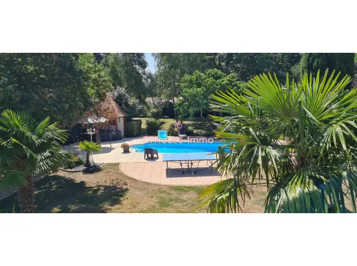 Maison 6 pièces de 180 m² - Arnage (72230)