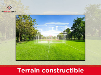 Terrain de 900m²