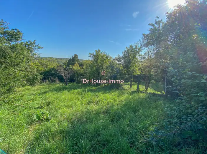 Terrain de 570 m² - Guerville (78930)