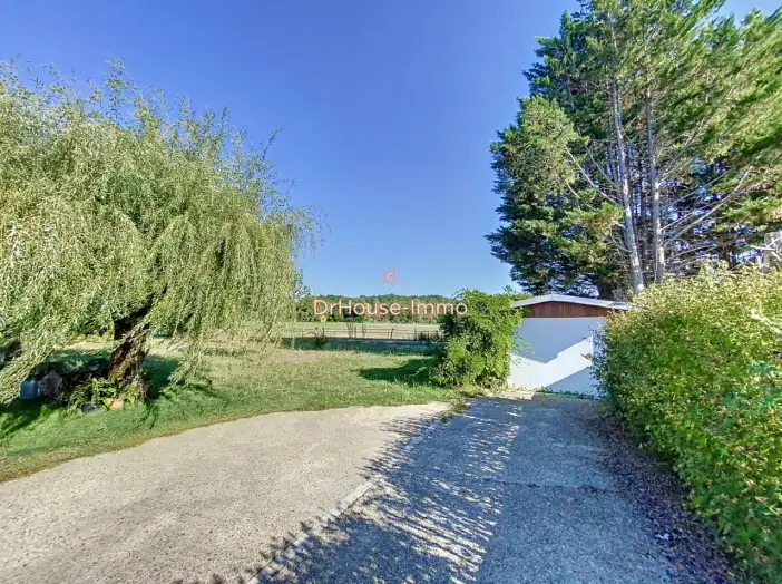 Maison 5 pièces de 141 m² - Sers (16410)