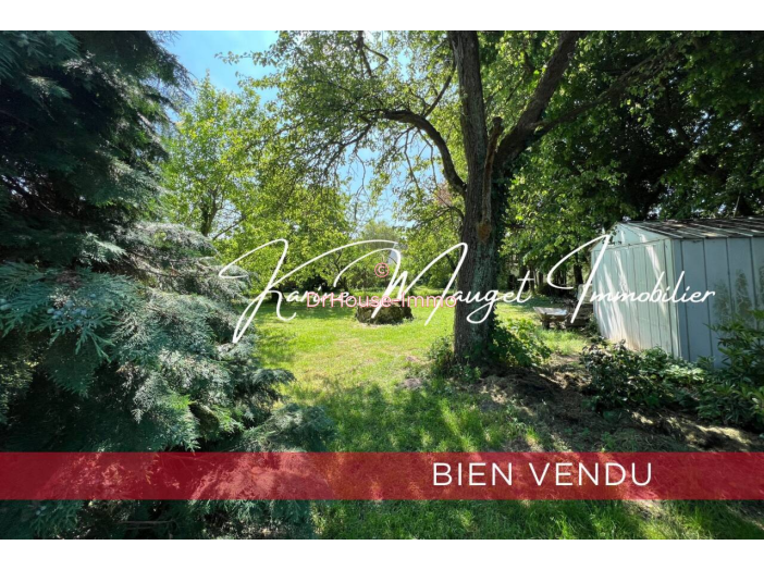 Terrain de 788m²