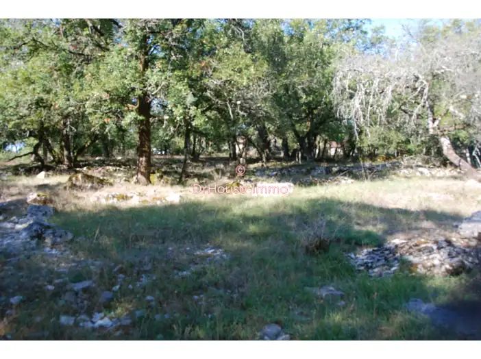 Terrain de 1 870 m² - Loubressac (46130)