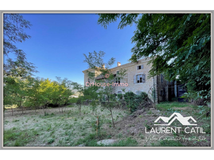 Domaine de 475m² - 25 pièces