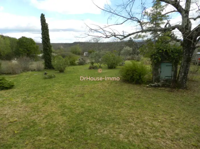 Terrain de 1 900 m² - Assions (07140)