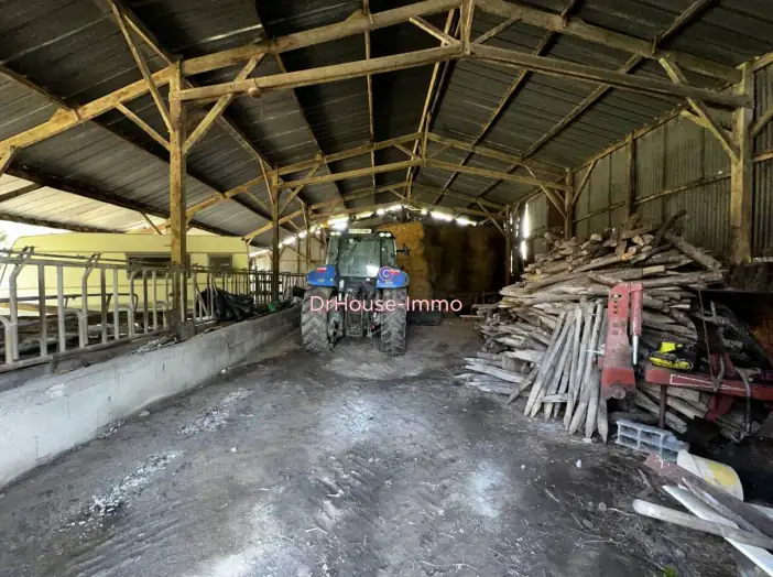 Grange de 16 000 m² - Lège (44650)