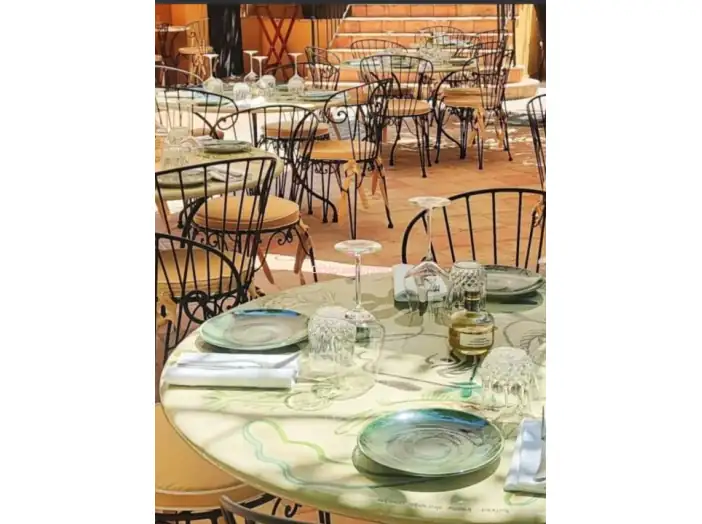 Commerce 4 pièces de 174 m² - Villefranche-sur-Saône (69400)