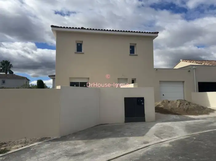 Maison 4 pièces de 102 m² - Valros (34290)
