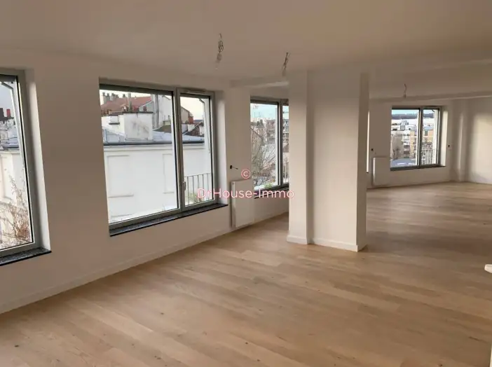 Appartement 5 pièces de 120 m² - Boulogne-Billancourt (92100)