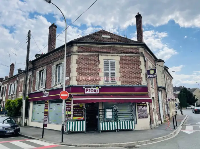 Bien immobilier 7 pièces de 235 m² - Creil (60100)