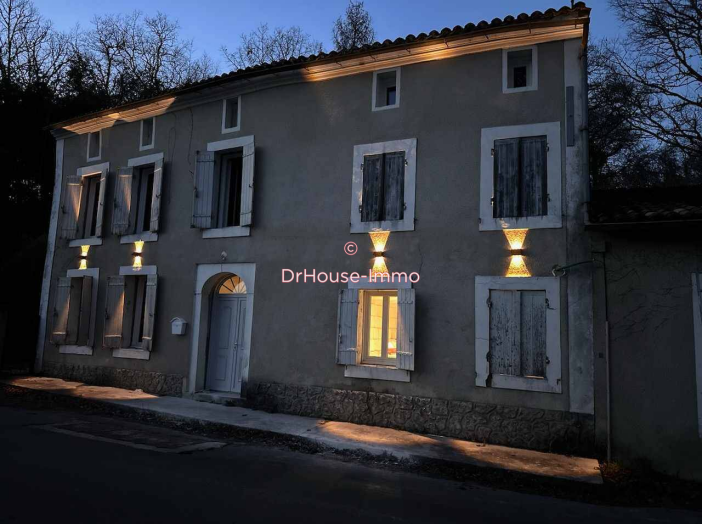 Maison de 270m² - 6 pièces
