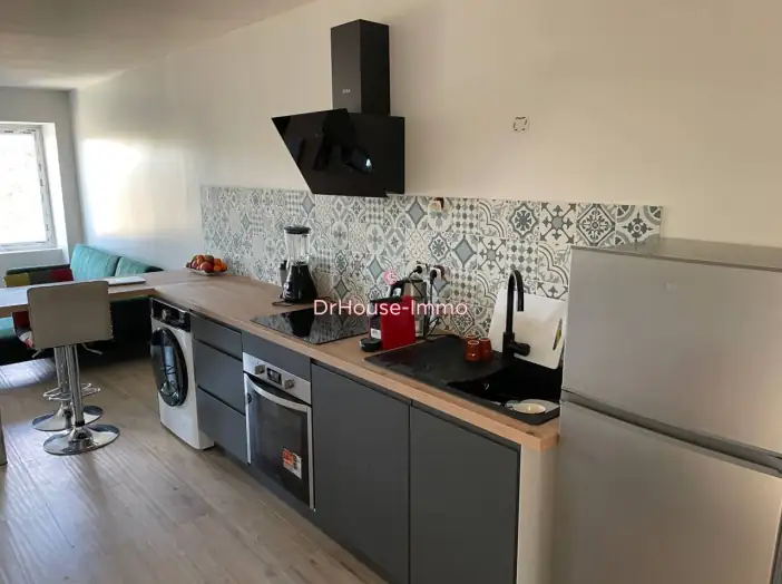 Appartement 2 pièces de 48 m² - Saint-Hilaire-de-Brethmas (30560)