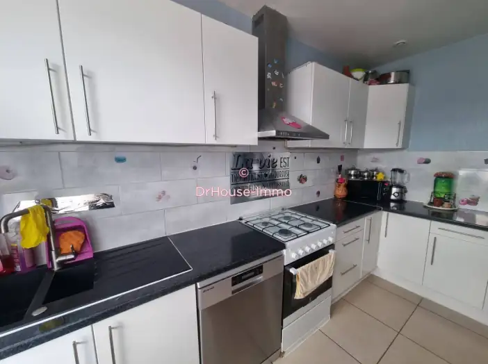 Maison 5 pièces de 110 m² - Villemandeur (45700)