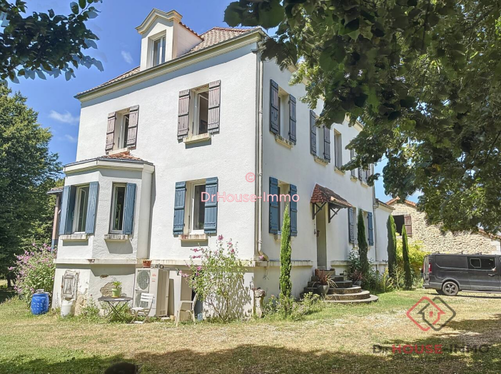 Maison de 263m² - 11 pièces