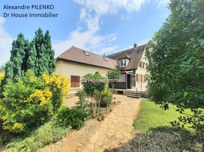 Maison 8 pièces de 160 m² - Chalon-sur-Saône (71100)