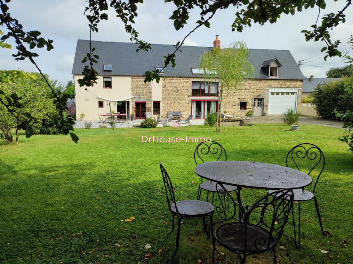 Maison de 225m² - 7 pièces