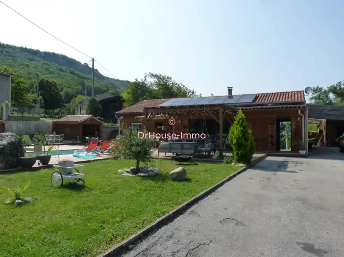 Maison 5 pièces de 148 m² - Lavelanet (09300)