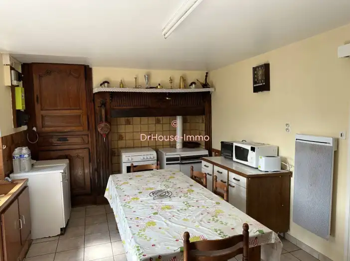 Maison 5 pièces de 90 m² - Saint-Aquilin (24110)