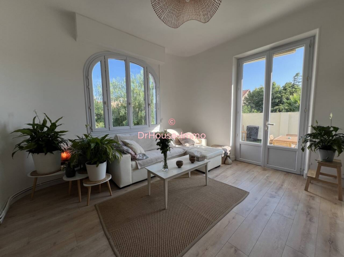 Maison de 182m² - 8 pièces