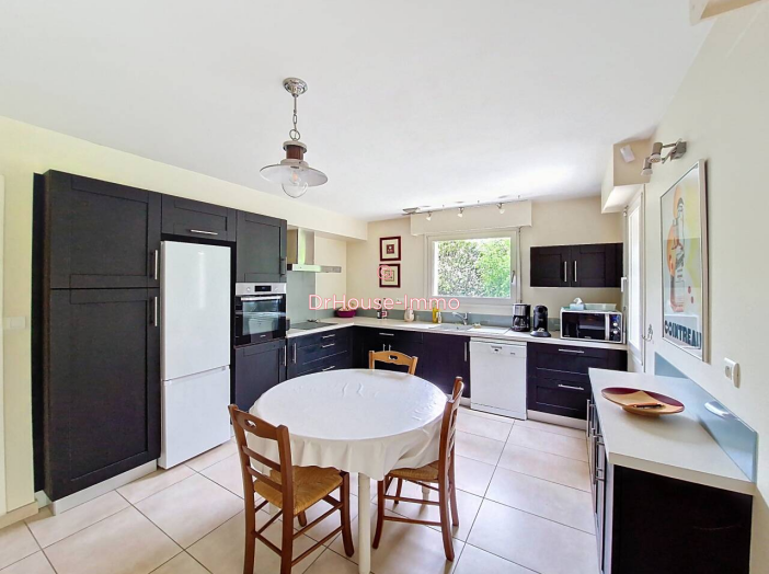 Maison de 277m² - 6 pièces