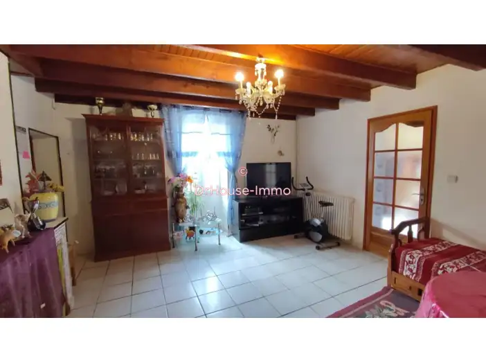 Maison 6 pièces de 150 m² - Cleyrac (33540)