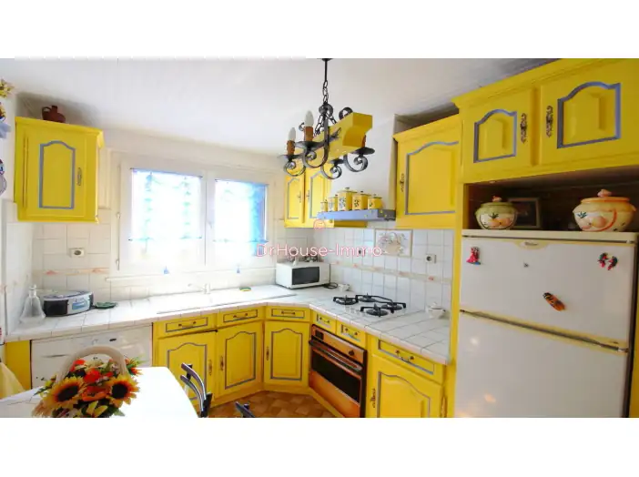 Maison 3 pièces de 70 m² - Marseille (13003)