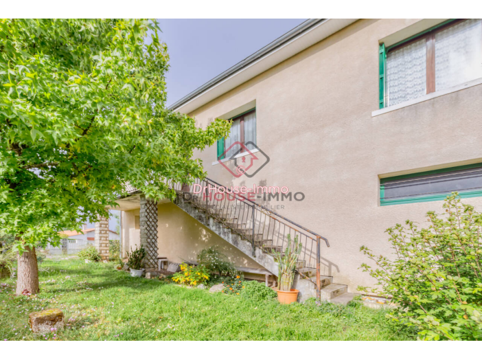 Maison de 196m² - 4 pièces
