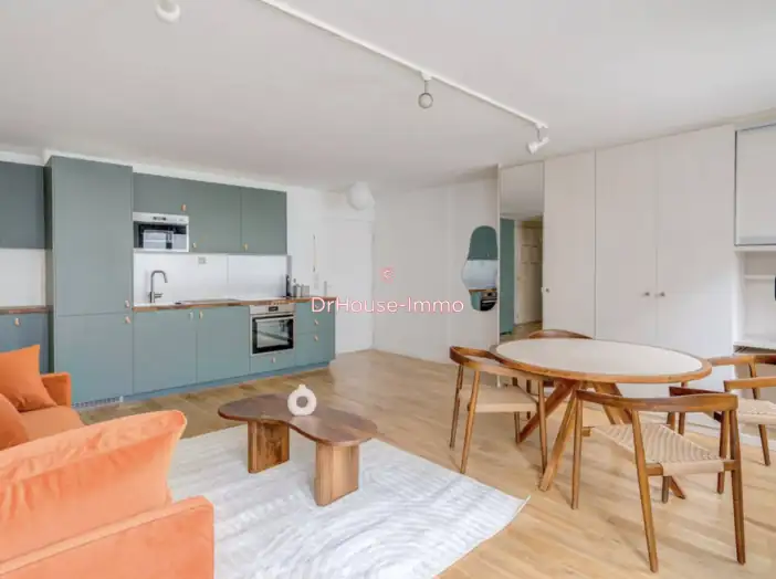 Appartement 3 pièces de 61 m² - Paris (75011)